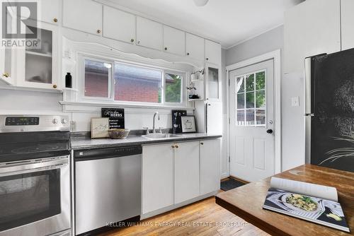 220 Ritson Road S, Oshawa (Central), ON - Indoor Photo Showing Kitchen