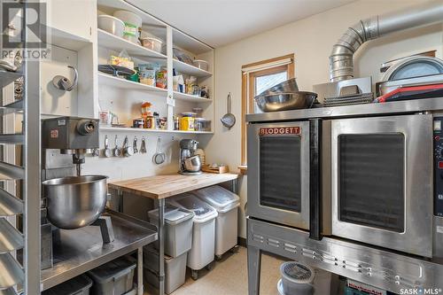 207 Royal Street, Imperial, SK - Indoor Photo Showing Kitchen