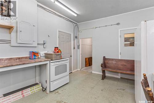 207 Royal Street, Imperial, SK - Indoor Photo Showing Kitchen