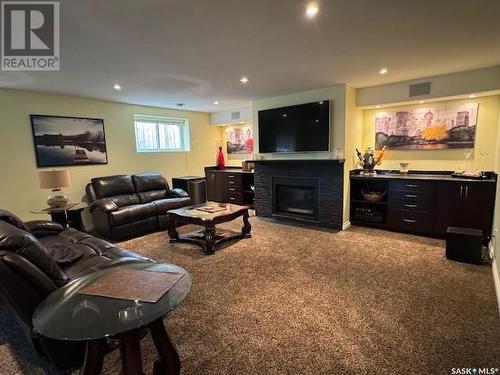 4257 Preston Crescent, Regina, SK - Indoor Photo Showing Living Room With Fireplace