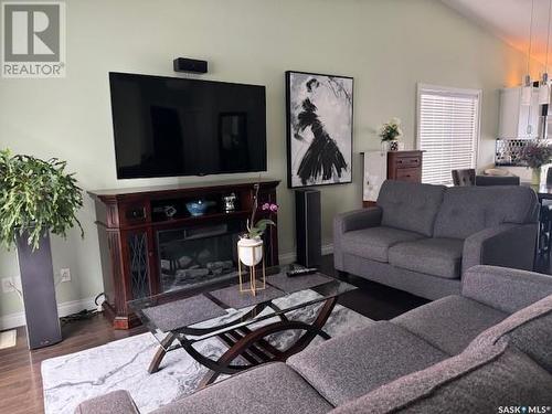 4257 Preston Crescent, Regina, SK - Indoor Photo Showing Living Room