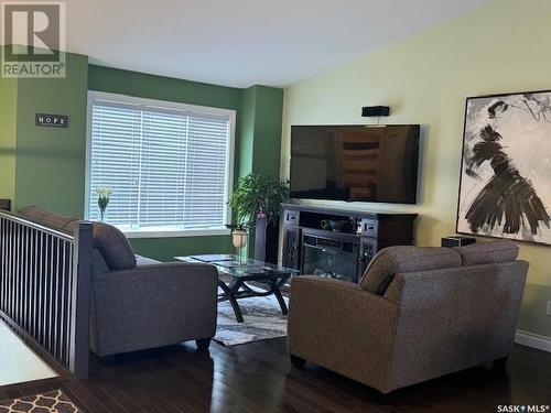 4257 Preston Crescent, Regina, SK - Indoor Photo Showing Living Room