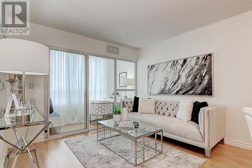 605 - 2627 Mccowan Road, Toronto (Agincourt North), ON - Indoor Photo Showing Living Room