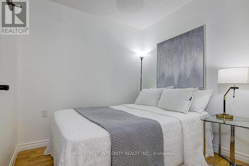 605 - 2627 Mccowan Road, Toronto (Agincourt North), ON - Indoor Photo Showing Bedroom