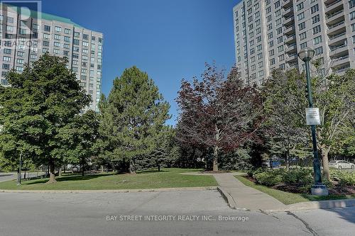 605 - 2627 Mccowan Road, Toronto (Agincourt North), ON - Outdoor