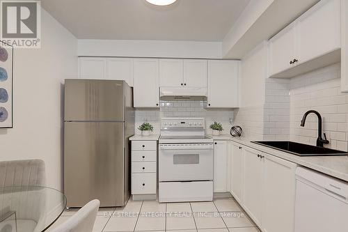 605 - 2627 Mccowan Road, Toronto (Agincourt North), ON - Indoor Photo Showing Kitchen