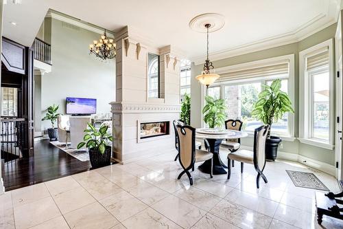 3122 Cedar Springs Road, Burlington, ON - Indoor Photo Showing Dining Room