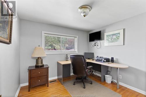 490 Dormar, Windsor, ON - Indoor Photo Showing Office