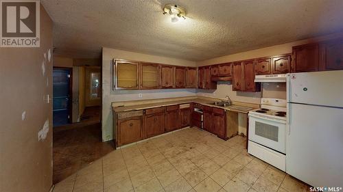 1758 Winnipeg Street, Regina, SK - Indoor Photo Showing Kitchen With Double Sink