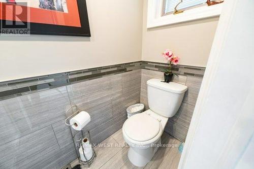 22 Glen Meadow Court, Toronto (Islington-City Centre West), ON - Indoor Photo Showing Bathroom