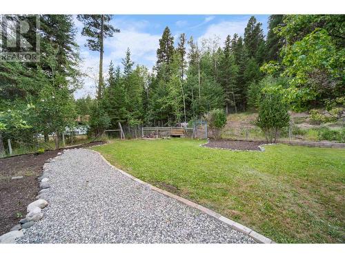 5292 Kallum Drive, 108 Mile Ranch, BC - Outdoor With Backyard