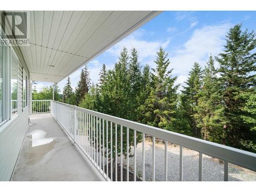 5292 Kallum Drive, 108 Mile Ranch, BC - Outdoor With Exterior