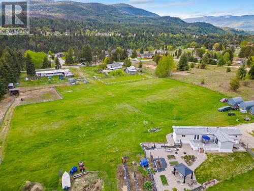 948 Bridgeview Road, Castlegar, BC - Outdoor With View