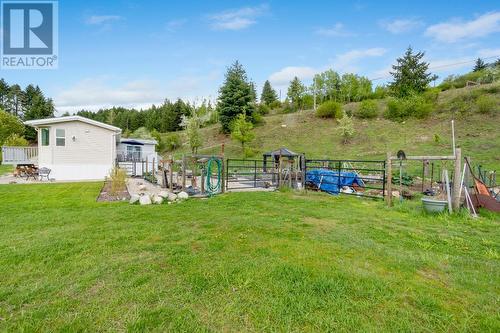 948 Bridgeview  Road, Castlegar, BC - Outdoor