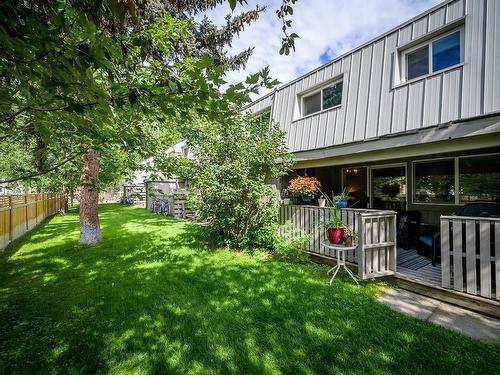 32-249 Kitchener Cres, Kamloops, BC - Outdoor With Deck Patio Veranda