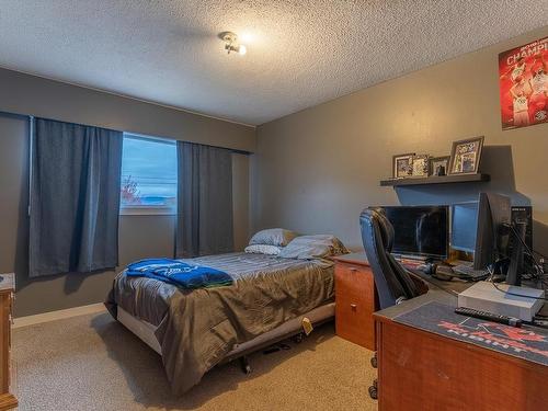 808 Orcrest Drive, Kamloops, BC - Indoor Photo Showing Bedroom