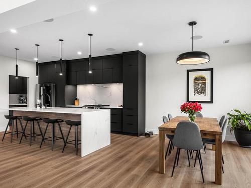 2166 Galore Cres, Kamloops, BC - Indoor Photo Showing Dining Room