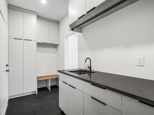 2166 Galore Cres, Kamloops, BC - Indoor Photo Showing Kitchen