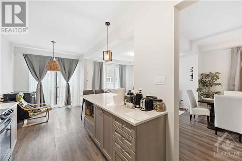 2283 Watercolours Way, Ottawa, ON - Indoor Photo Showing Kitchen With Upgraded Kitchen