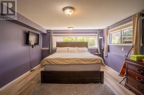 350 Birch Place, 100 Mile House, BC - Indoor Photo Showing Bedroom