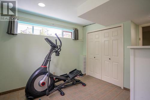 350 Birch Place, 100 Mile House, BC - Indoor Photo Showing Gym Room