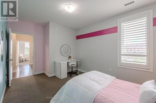 216 - 33 Whitmer Street, Milton (Scott), ON - Indoor Photo Showing Bedroom