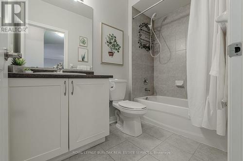 216 - 33 Whitmer Street, Milton, ON - Indoor Photo Showing Bathroom