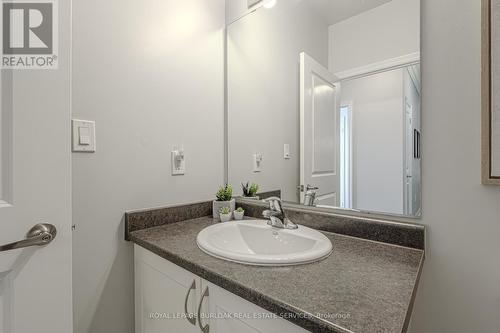 216 - 33 Whitmer Street, Milton, ON - Indoor Photo Showing Bathroom