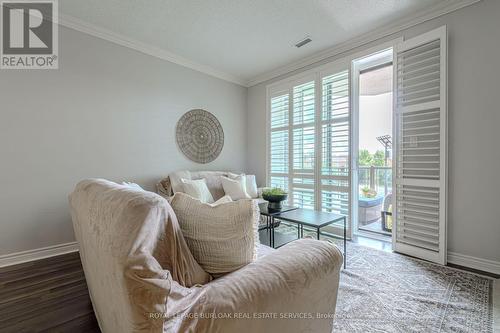 216 - 33 Whitmer Street, Milton (Scott), ON - Indoor Photo Showing Bedroom