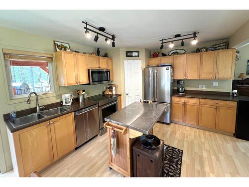 215 Forest Crowne Close, Kimberley, BC - Indoor Photo Showing Kitchen With Double Sink