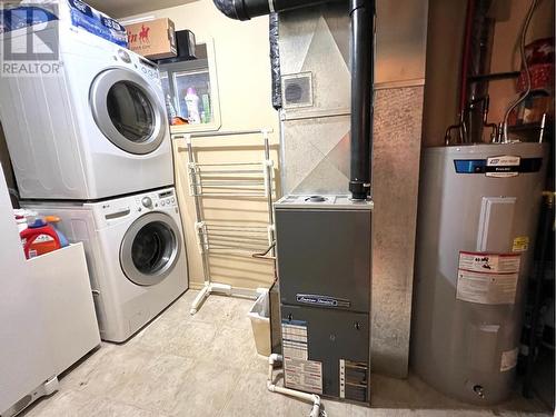 215 Forest Crowne Close, Kimberley, BC - Indoor Photo Showing Laundry Room