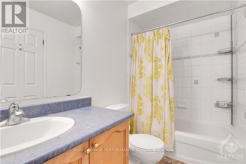 928 Goose River Avenue, Ottawa, ON - Indoor Photo Showing Bathroom