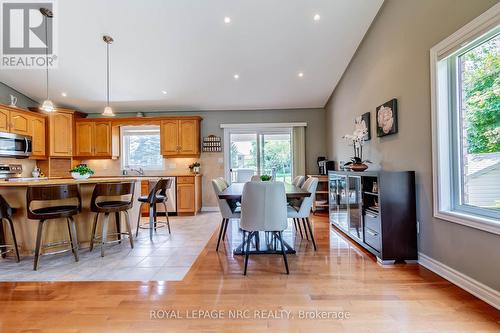 64 Sandra Drive, Pelham, ON - Indoor Photo Showing Dining Room