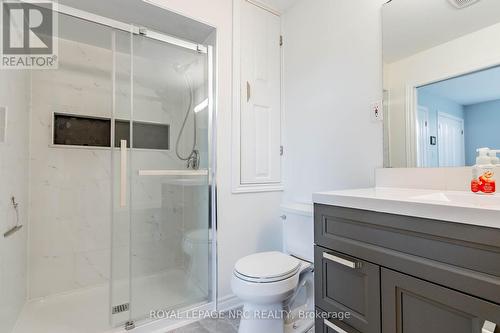 64 Sandra Drive, Pelham, ON - Indoor Photo Showing Bathroom