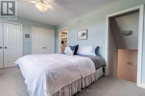 64 Sandra Drive, Pelham, ON - Indoor Photo Showing Bedroom