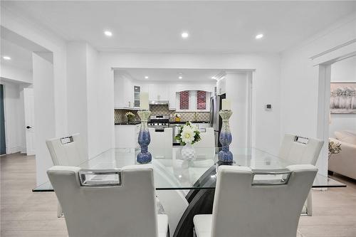 222 Province Street S, Hamilton, ON - Indoor Photo Showing Dining Room