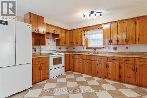 119 Fourth Street, Deseronto, ON - Indoor Photo Showing Kitchen