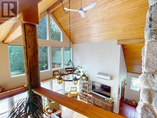 12335 Scotch Fir Point Road, Powell River, BC - Indoor Photo Showing Other Room