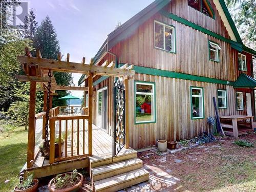 12335 Scotch Fir Point Road, Powell River, BC - Outdoor With Deck Patio Veranda