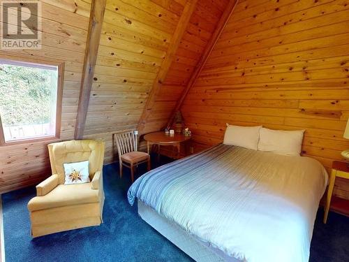 12335 Scotch Fir Point Road, Powell River, BC - Indoor Photo Showing Bedroom