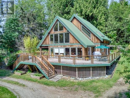 12335 Scotch Fir Point Road, Powell River, BC - Outdoor With Deck Patio Veranda