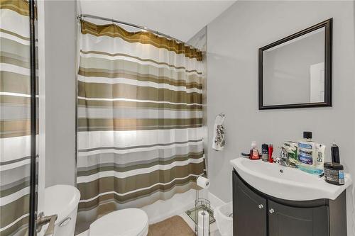 6 Greig Street, Hamilton, ON - Indoor Photo Showing Bathroom