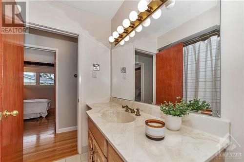 3 Kimberley Road, Ottawa, ON - Indoor Photo Showing Bathroom