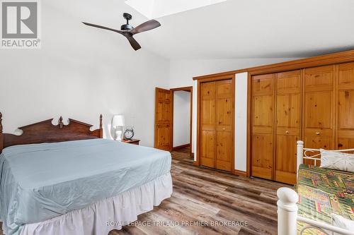 9936 Ontario Street, Lambton Shores (Port Franks), ON - Indoor Photo Showing Bedroom