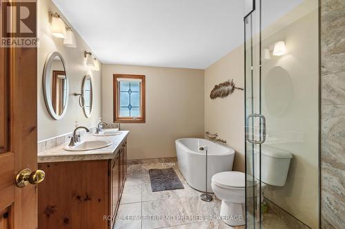 9936 Ontario Street, Lambton Shores (Port Franks), ON - Indoor Photo Showing Bathroom