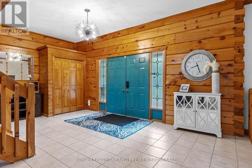 9936 Ontario Street, Lambton Shores (Port Franks), ON - Indoor Photo Showing Other Room