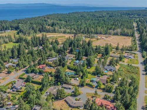 454 Warder Cres, Qualicum Beach, BC 