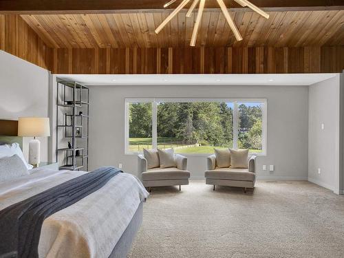 1577 Arthur Street W, Thunder Bay, ON - Indoor Photo Showing Bedroom