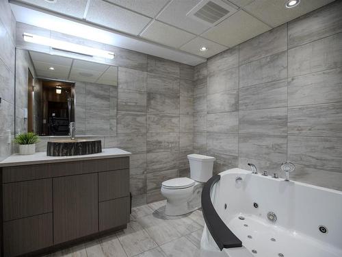 1577 Arthur Street W, Thunder Bay, ON - Indoor Photo Showing Bathroom