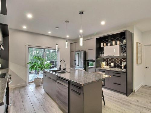 Cuisine - 185 Ch. De Val-Du-Repos, Val-D'Or, QC - Indoor Photo Showing Kitchen With Double Sink With Upgraded Kitchen